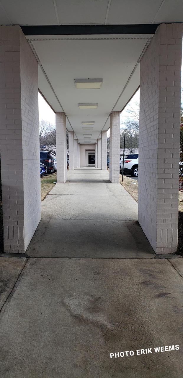 The covered walkway out into the parking and onto other buildings at Johnston Willis Hospital in Chesterfield Virginia