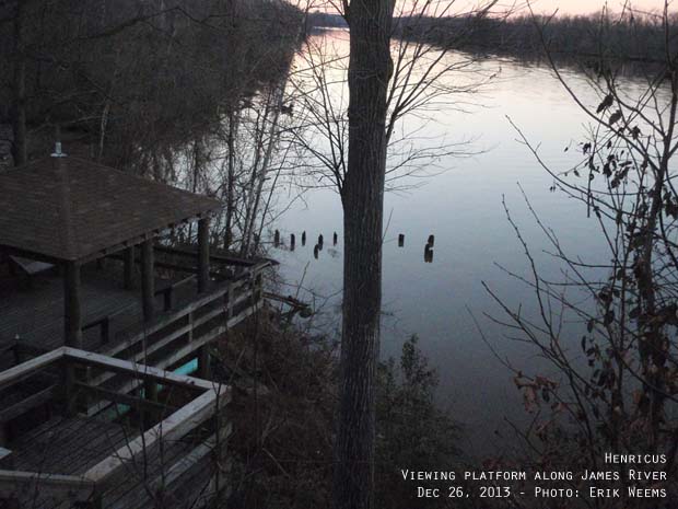 James River viewing platform - Dock Posts in water