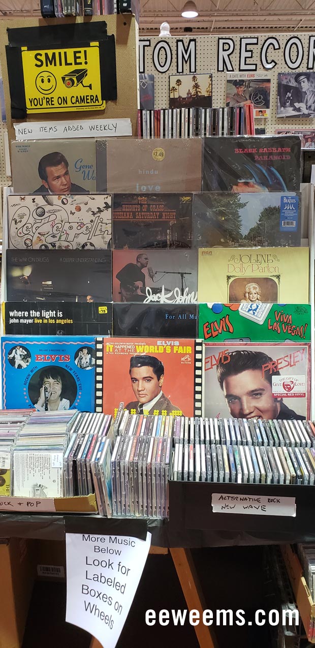 Elvis vinyl records in Chesterfield Elvis vinyl records in Chesterfield