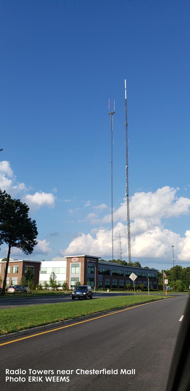 Radio towers near the Chesterfield Towne Mall Radio towers near the Chesterfield Towne Mall